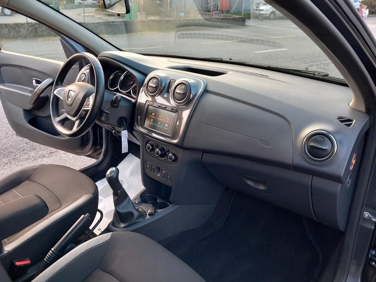 Dacia Sandero Stepway 1.0 TCe 100CV ECO-G 15th Anniversary