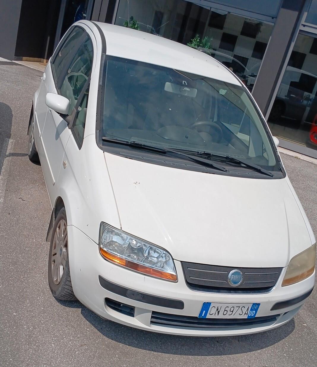 Altro Altro VENDO AUTO DIESEL E BENZINA DA 1.000 EURO IN POI O PACCHETTO 10 AUTO 10.000 ANCHE XPEZZI DI RICAMBIO