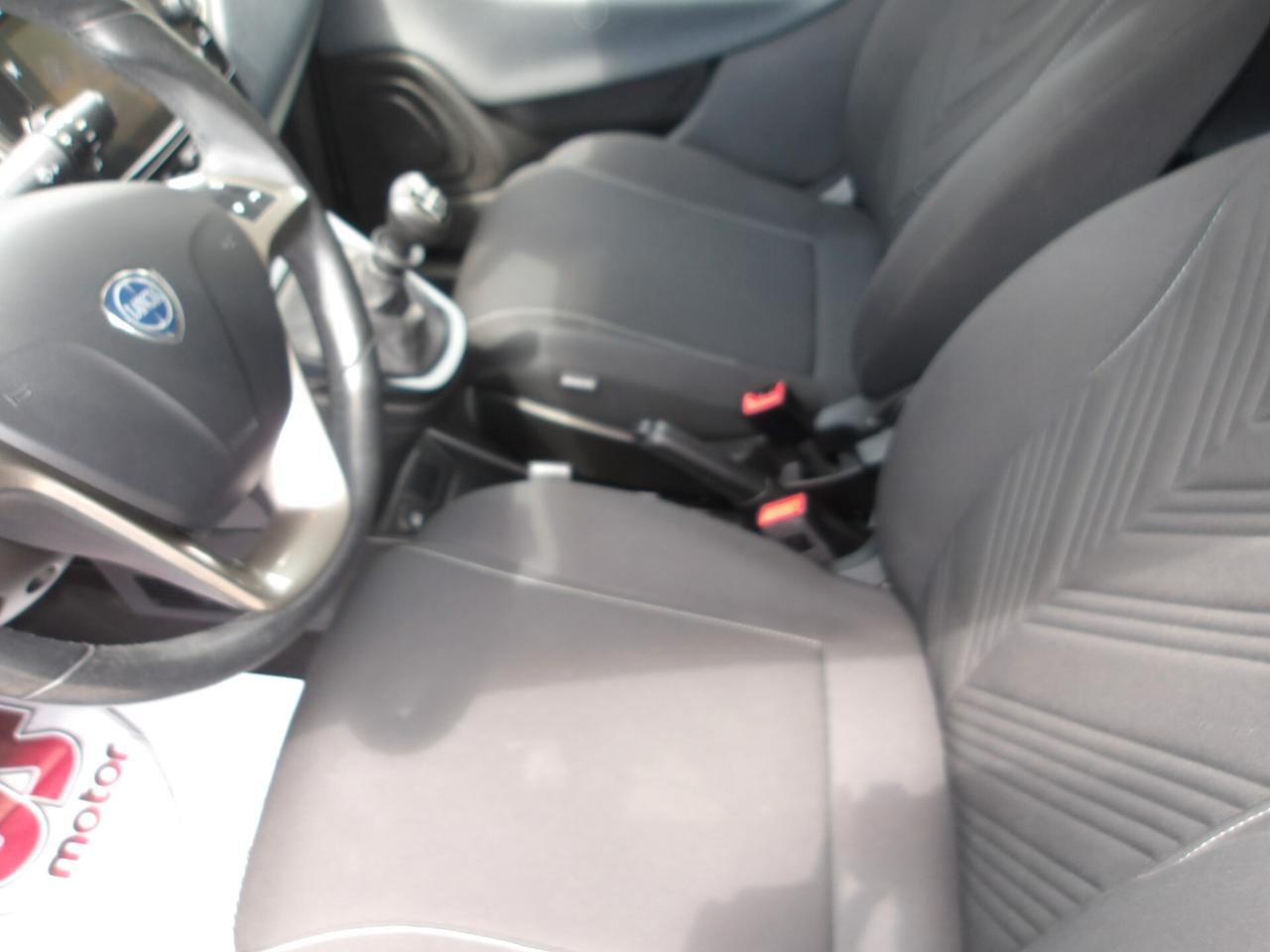 LANCIA YPSILON 1.0 HYBRID-KM 61.000