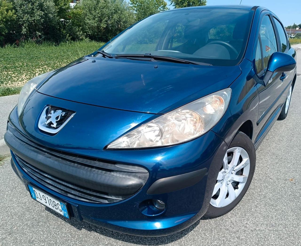 Opel Vivaro 9 posti