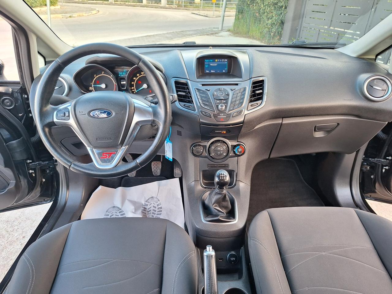 Ford Fiesta 1.5 TDCi 75CV 5 porte PERFETTA 2016