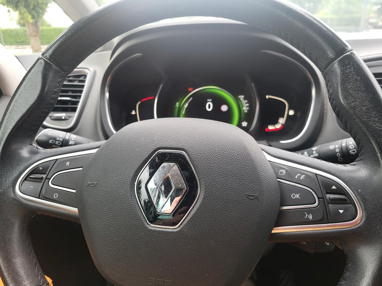 Renault Scenic Scénic dCi 8V 110 CV EDC Energy Bose