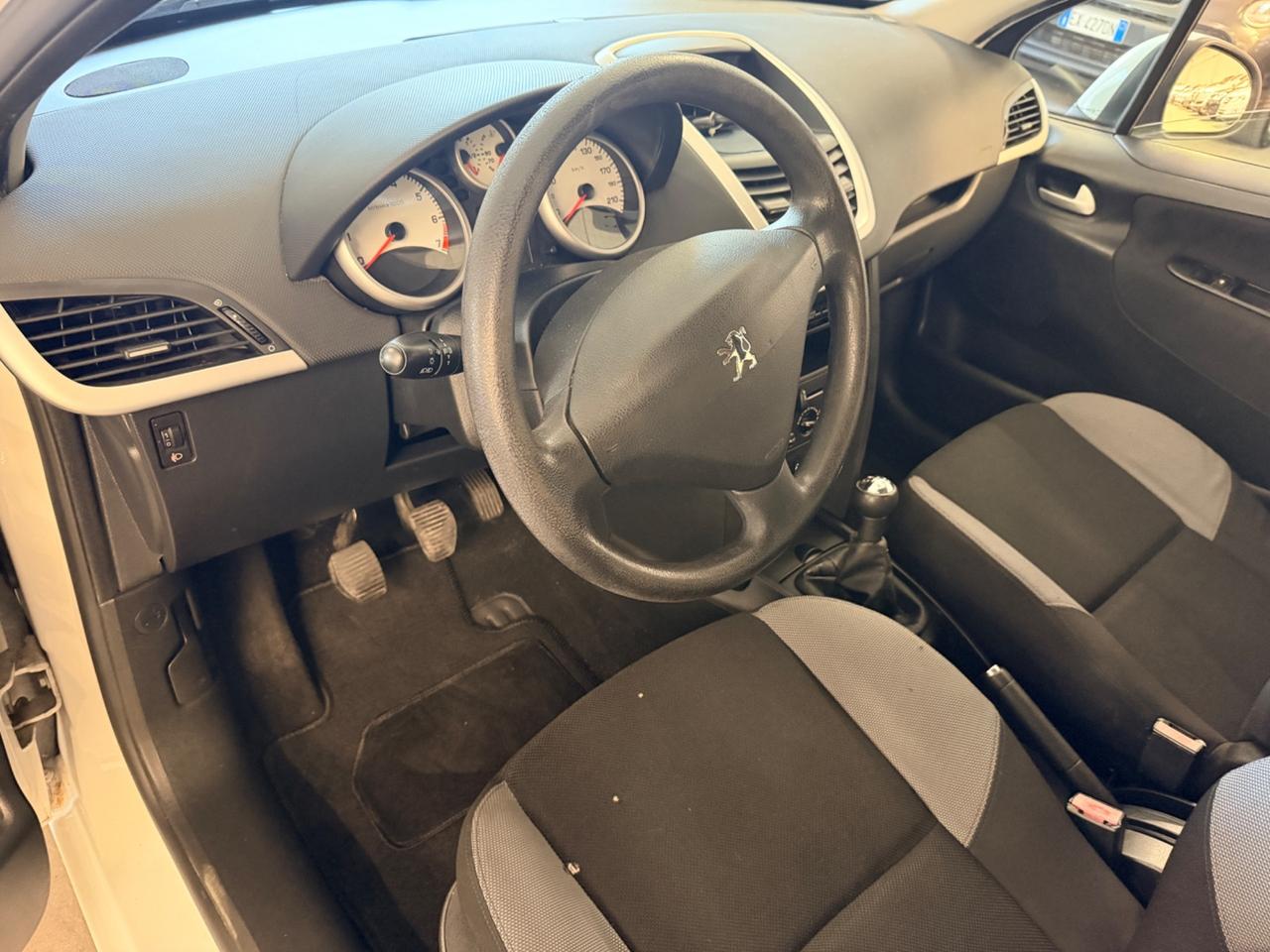 Peugeot 207 1.4 8V 75CV SW Active