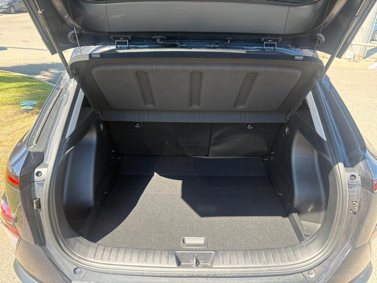Hyundai Kona 1.6 HEV DCT Business