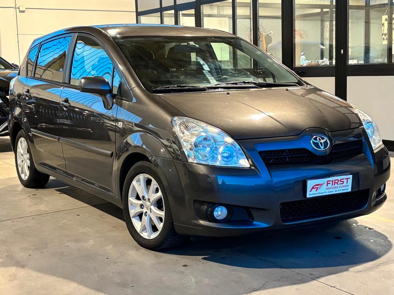 Toyota Corolla Verso 2.2 16V D-4D DPF MY'08 7pt