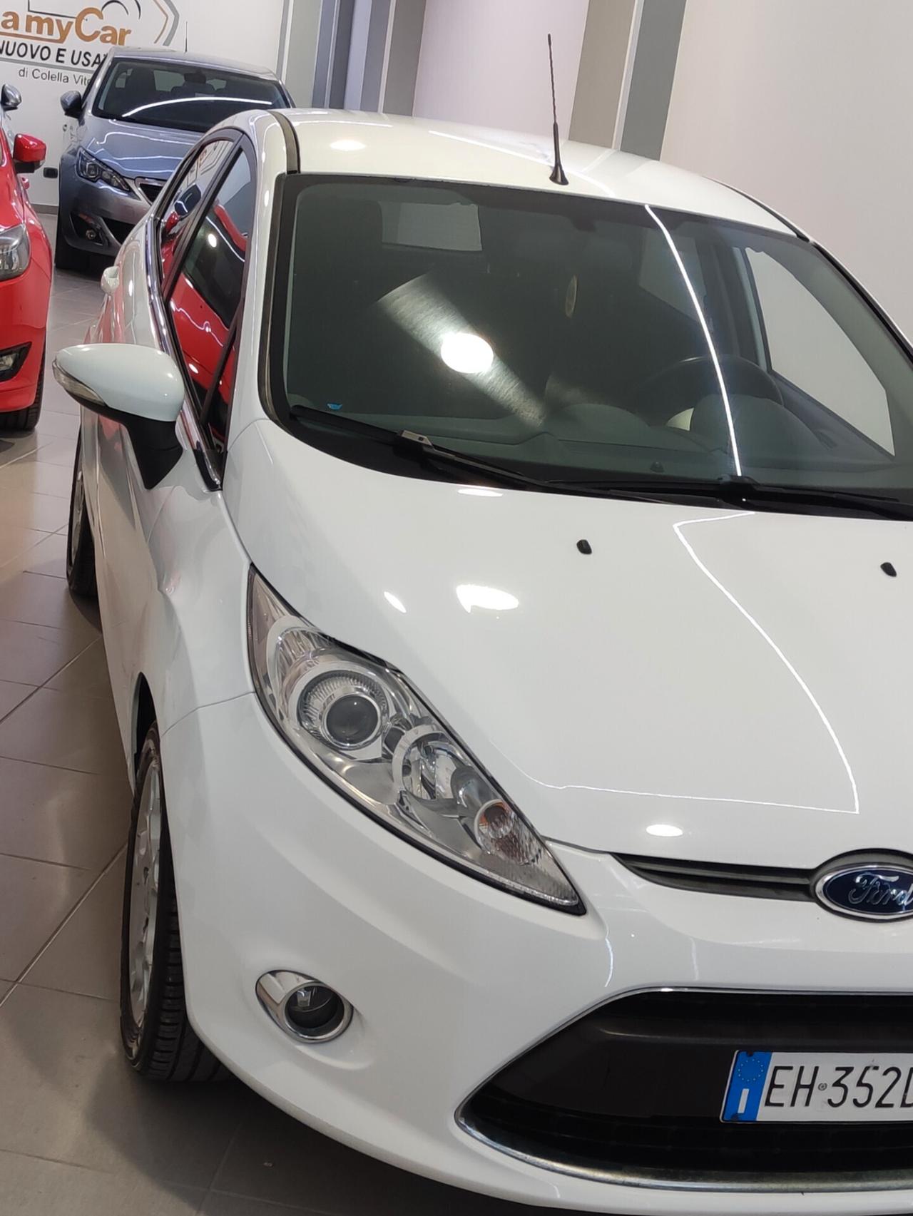 Ford Fiesta 1.4 TDCi 70CV 5 porte Titanium