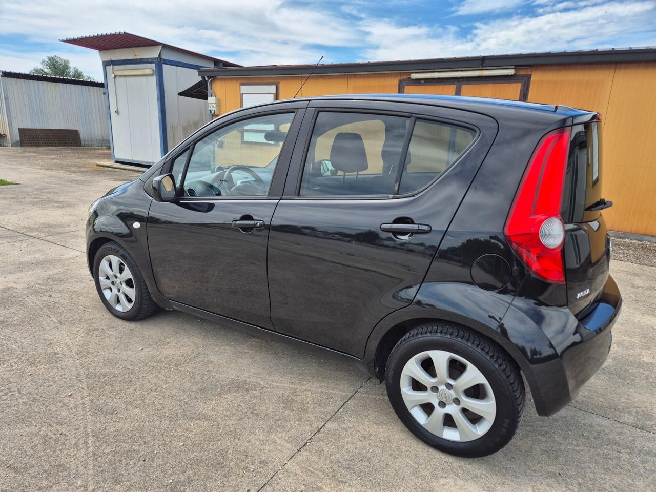 Opel Agila 1.2 16V 86CV Enjoy neopatentati