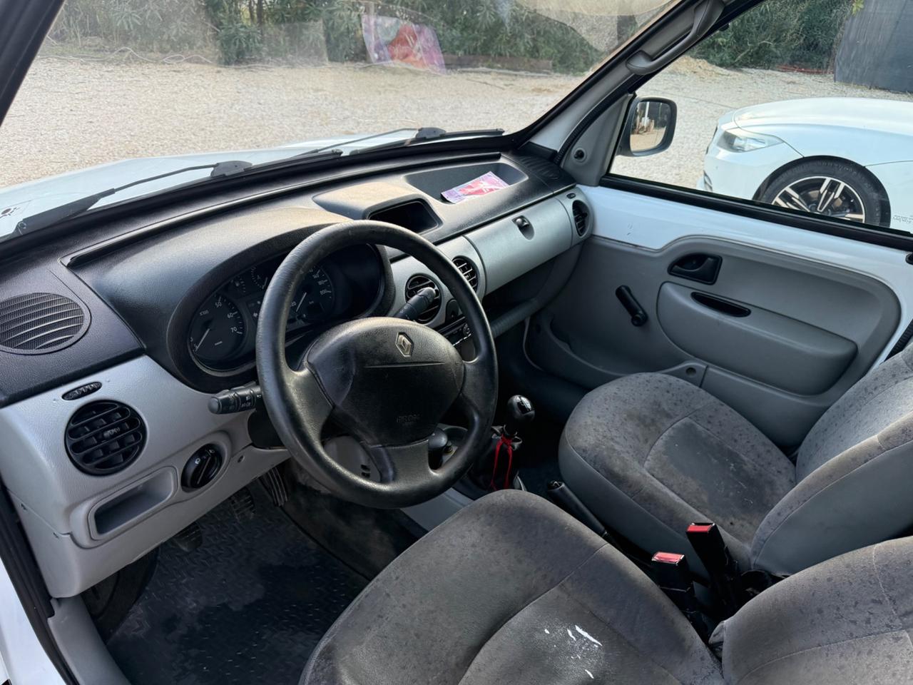 Renault Kangoo 1.5 diesel PREZZO Shock 1.999€