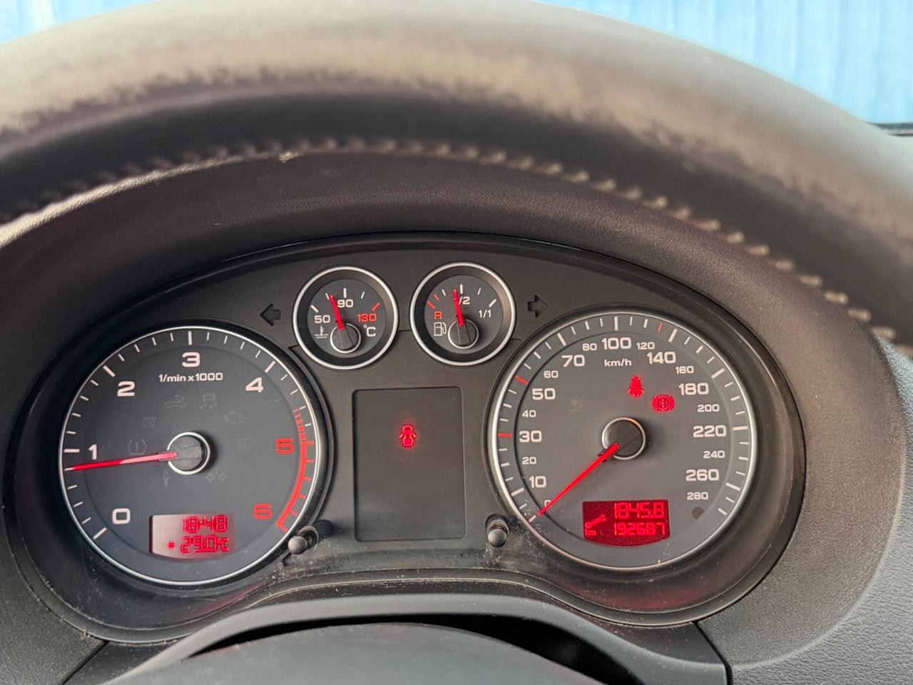Audi A3 1.6 TDI 105 CV CR Attraction