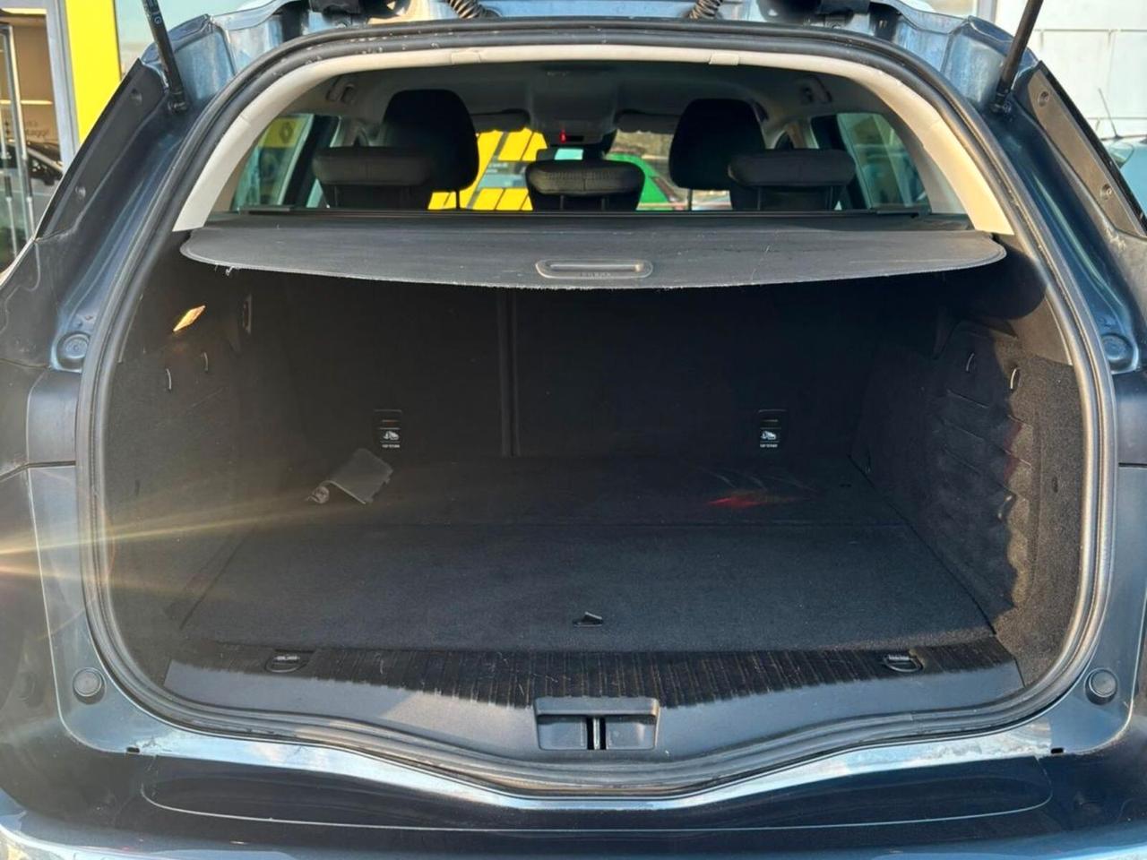 Renault Megane Mégane Sporter Plug-in Hybrid E-TECH 160 CV Business