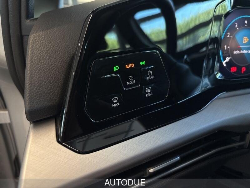 Volkswagen Golf VIII 2020 1.0 etsi evo Life 110cv dsg