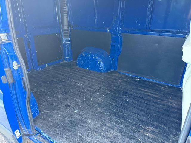 PEUGEOT Boxer 330 2.2 BlueHDi 140 S&S PC-TN Furgone