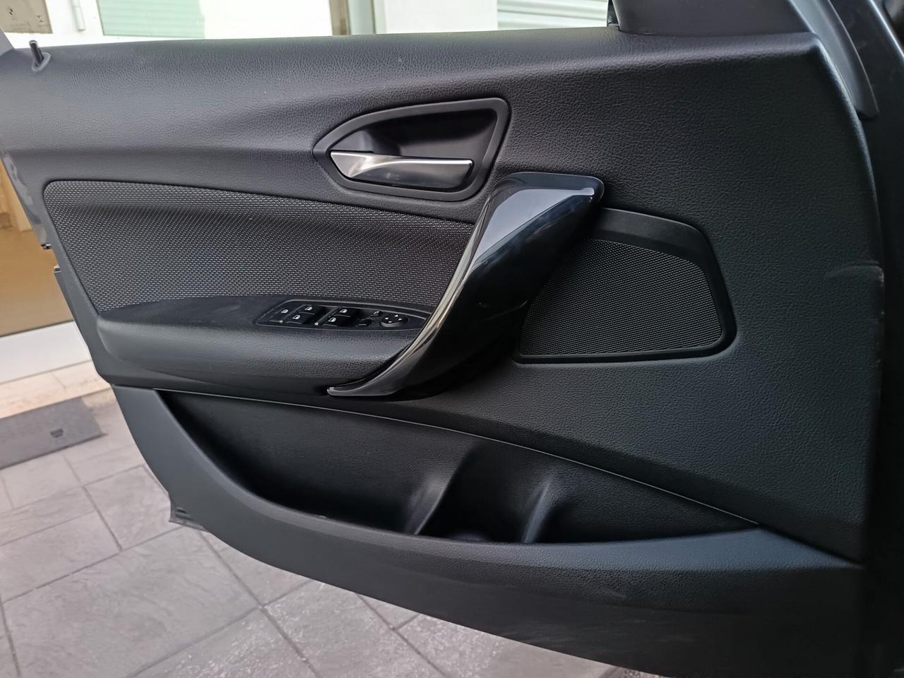 Bmw 116 116d 5p. Urban