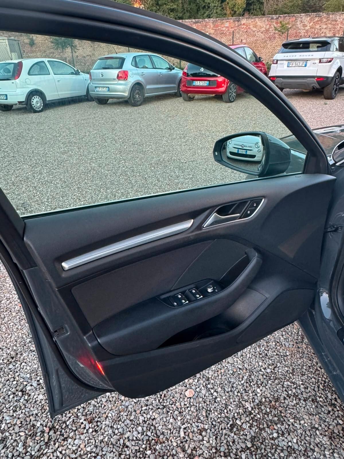 Audi A3 SPB 1.6 TDI Sport GANCIO TRAINO DI SERIE !!