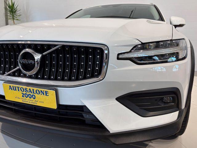 VOLVO V60 Cross Country D4 AWD Geartronic Business Pro PREZZO REALE
