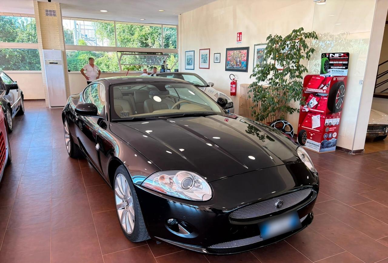 Jaguar XK 3.5 V8 Coupé