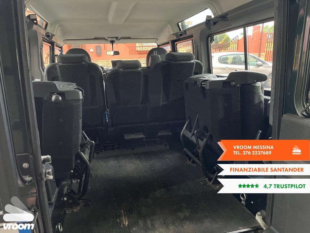 LAND ROVER Defender Defender 110 2.4 TD4 Statio...