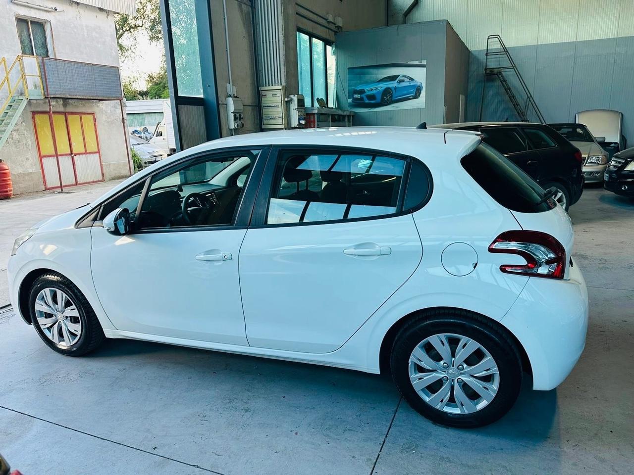 Peugeot 208 1.2 VTi 82 CV 5 porte Active benzina e gpl