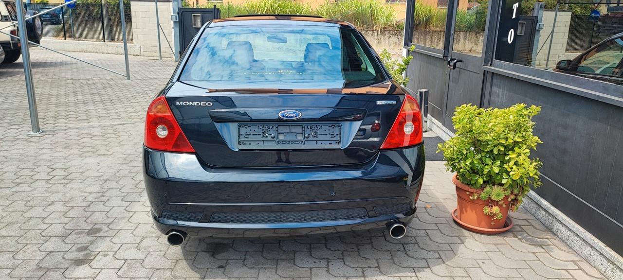 Ford Mondeo 3.0i V6 cat 4p. ST220