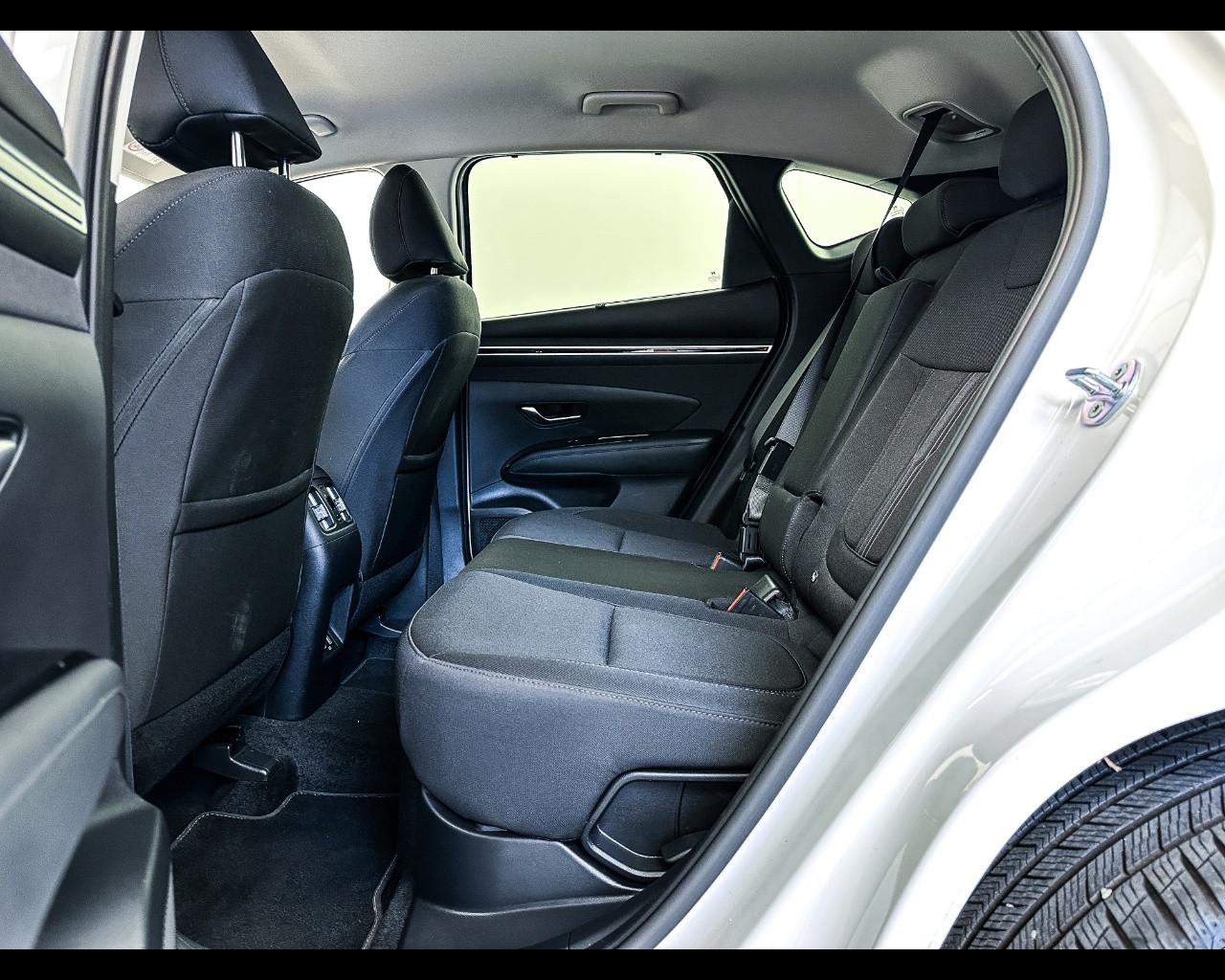 HYUNDAI Tucson 3ª serie - Tucson 1.6 HEV 4WD aut. Exellence