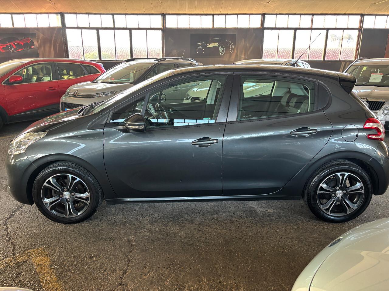 Peugeot 208 1.4 e-HDi 68 CV AUTOMATICA Active