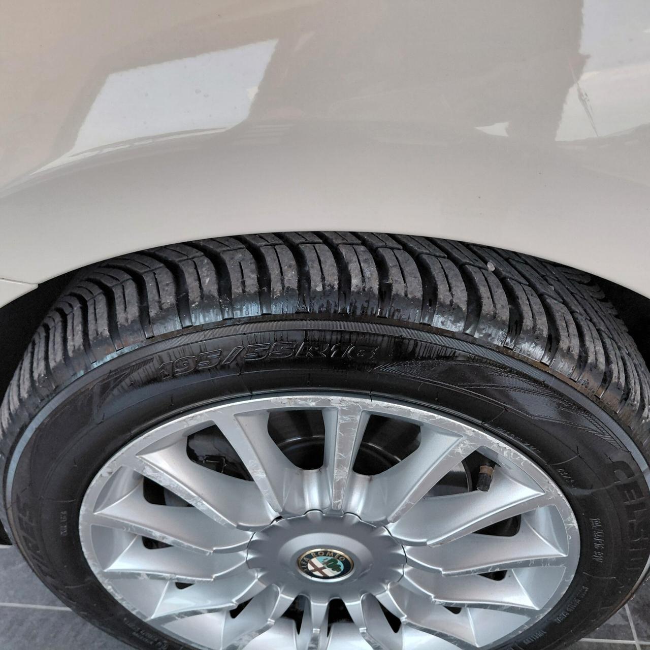 ALFA ROMEO MITO ANNO 2014 DS 1.6 ADATTA NEOPATENTATI KM 160 MILA