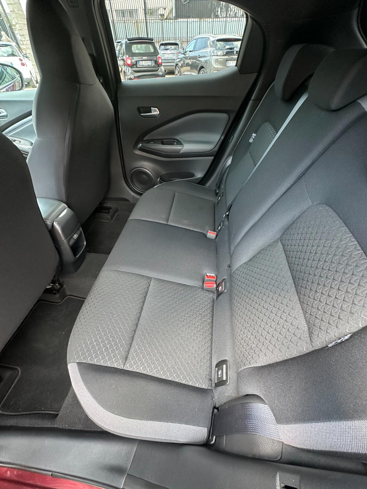 Nissan Juke 1.0 DIG-T 114 CV N-Connecta