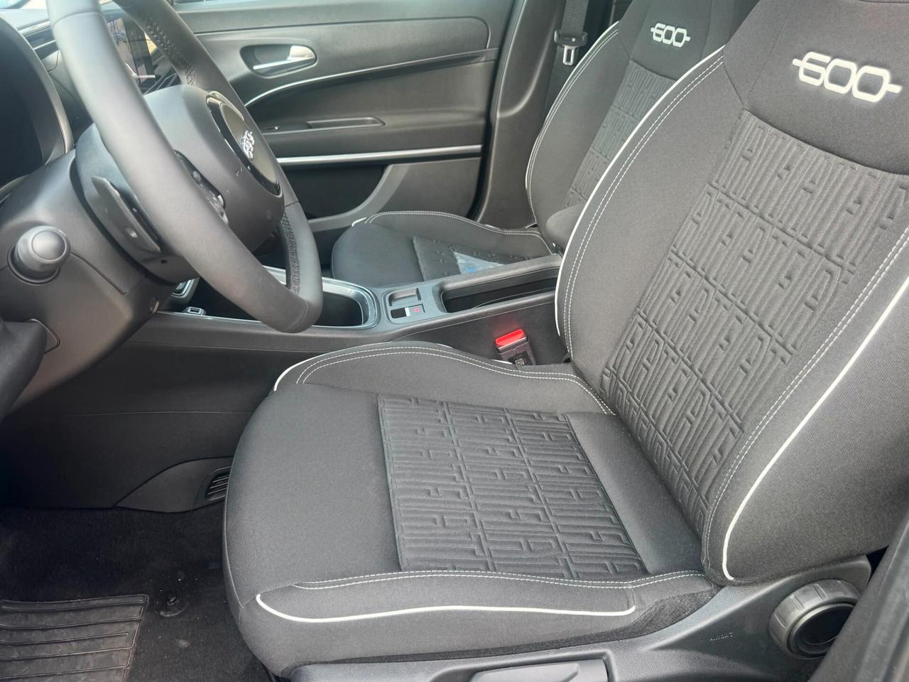 Fiat 600 Hybrid 145 CV DCT MHEV