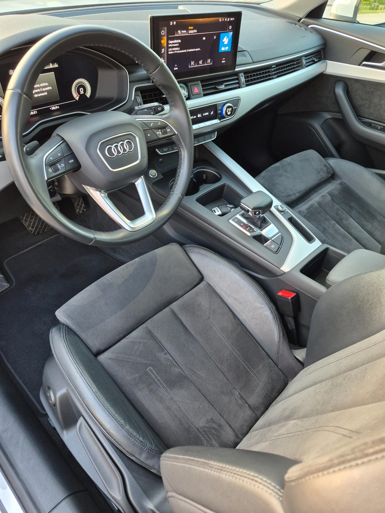 Audi A4 Avant 30 TDI/136 CV S tronic Business Advanced