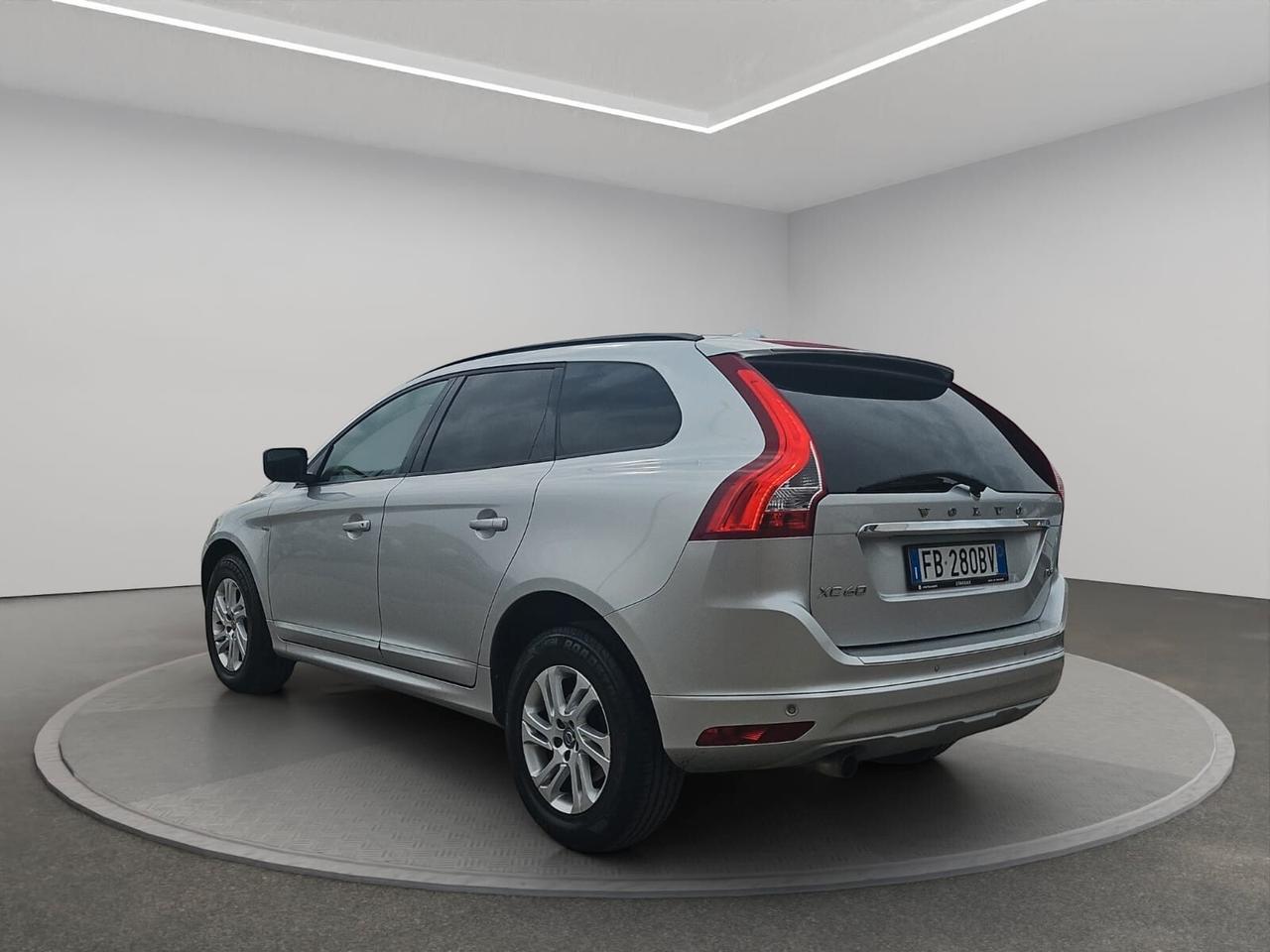 Volvo XC 60 D3 FWD 150CV Momentum AUTO NAVI