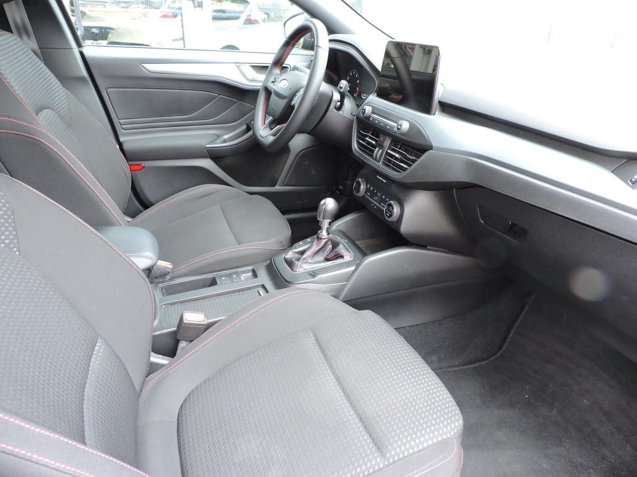 Ford Focus 1.0 EcoBoost Hybrid 125 CV 5p. ST-Line