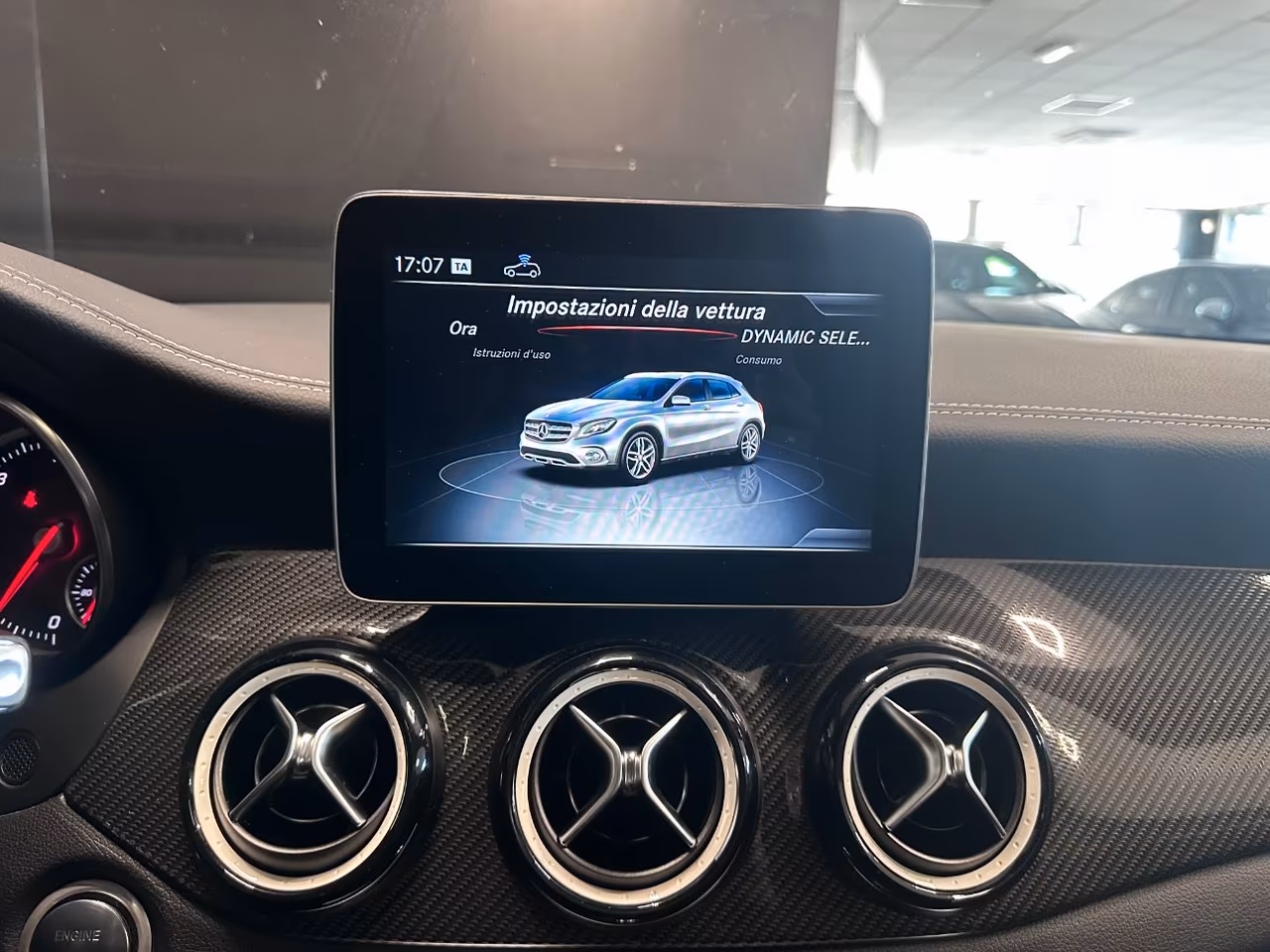 Mercedes GLA 200 d Night Edition auto
