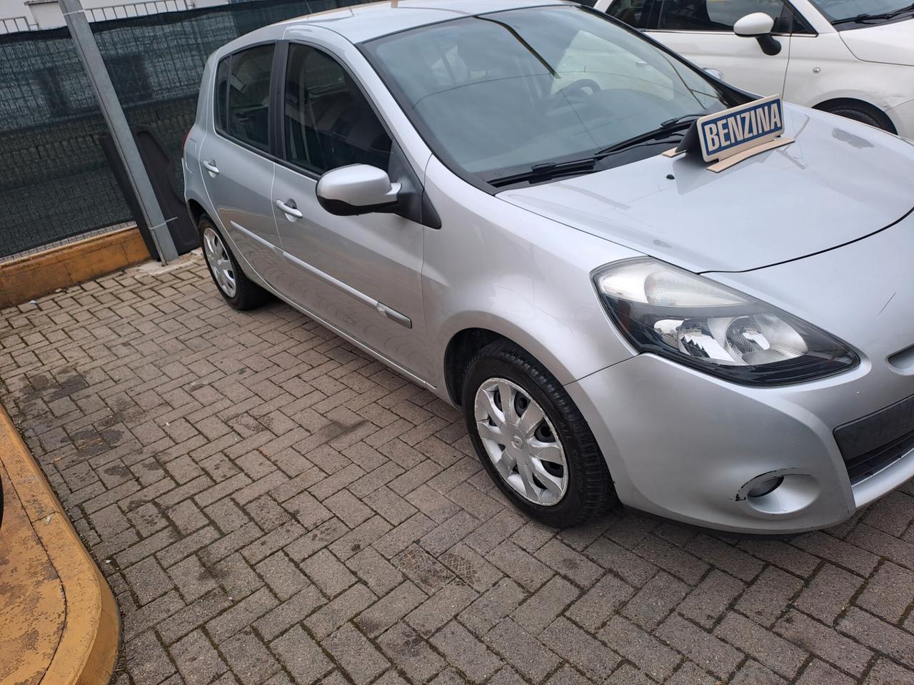 Renault Clio 1.2 16V 5 porte Live!