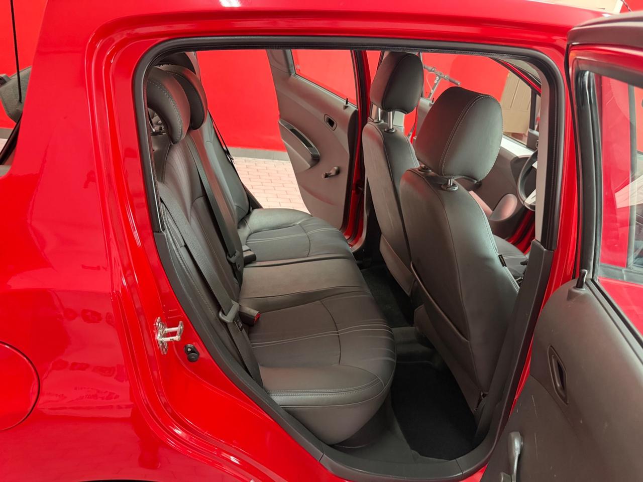 Chevrolet Spark 1.0 GPL Eco Logic Pink Lady Special Edition