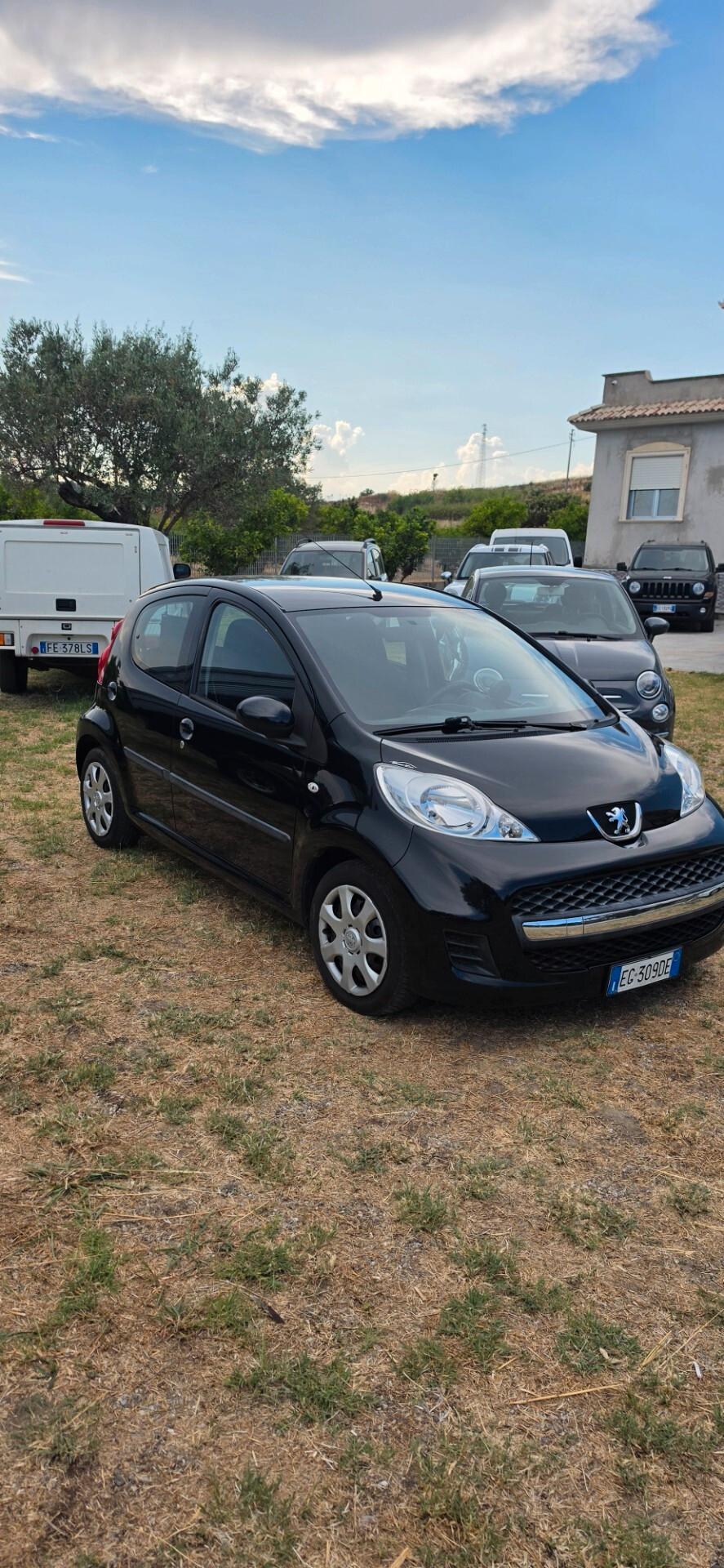 Peugeot 107 1.0 68CV 5p. Desir