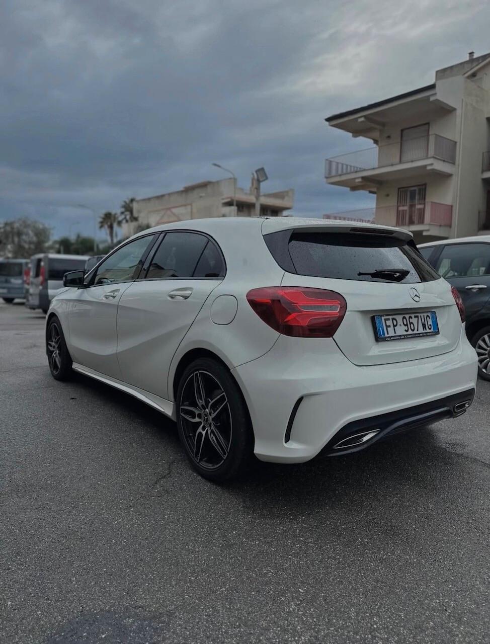 Mercedes-benz A 180 d Premium