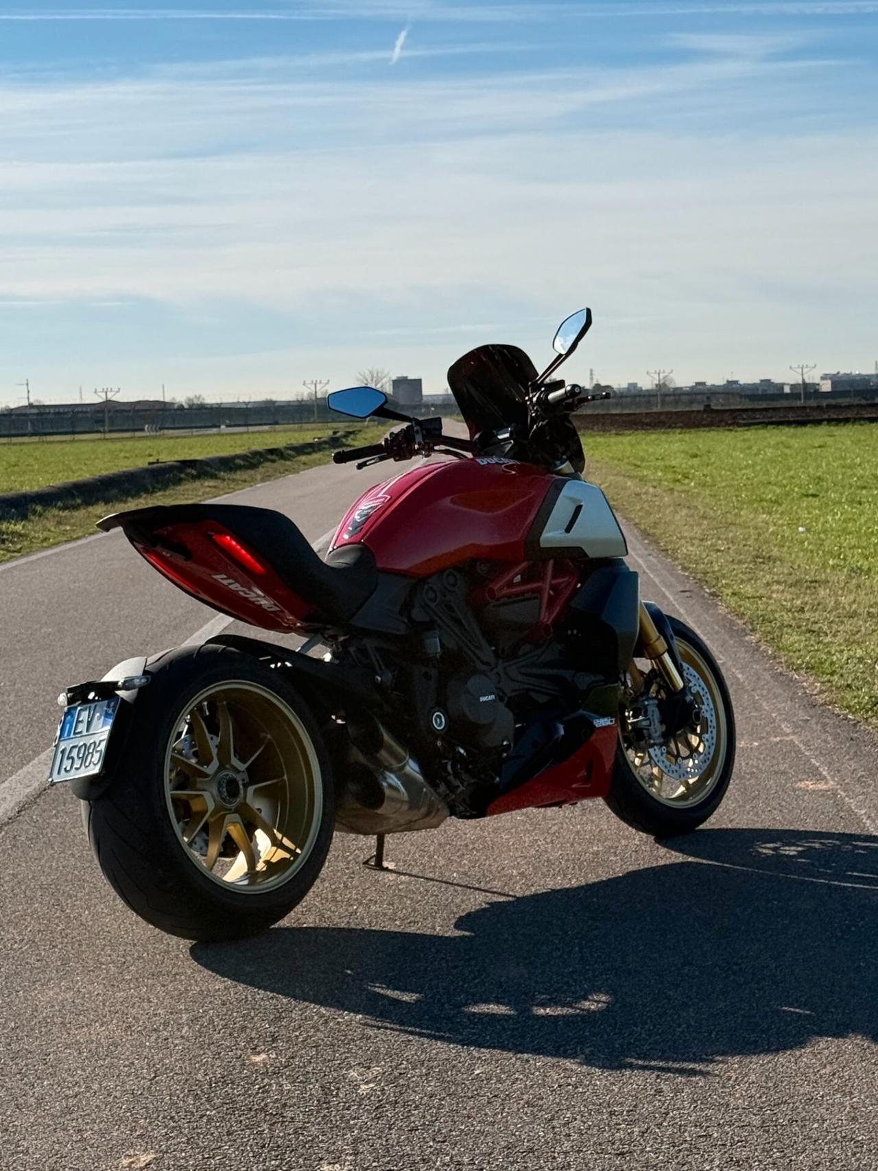 Ducati Diavel 1260 S "RED - GOLD WHEELS - KM 5200 TG DUCATI"