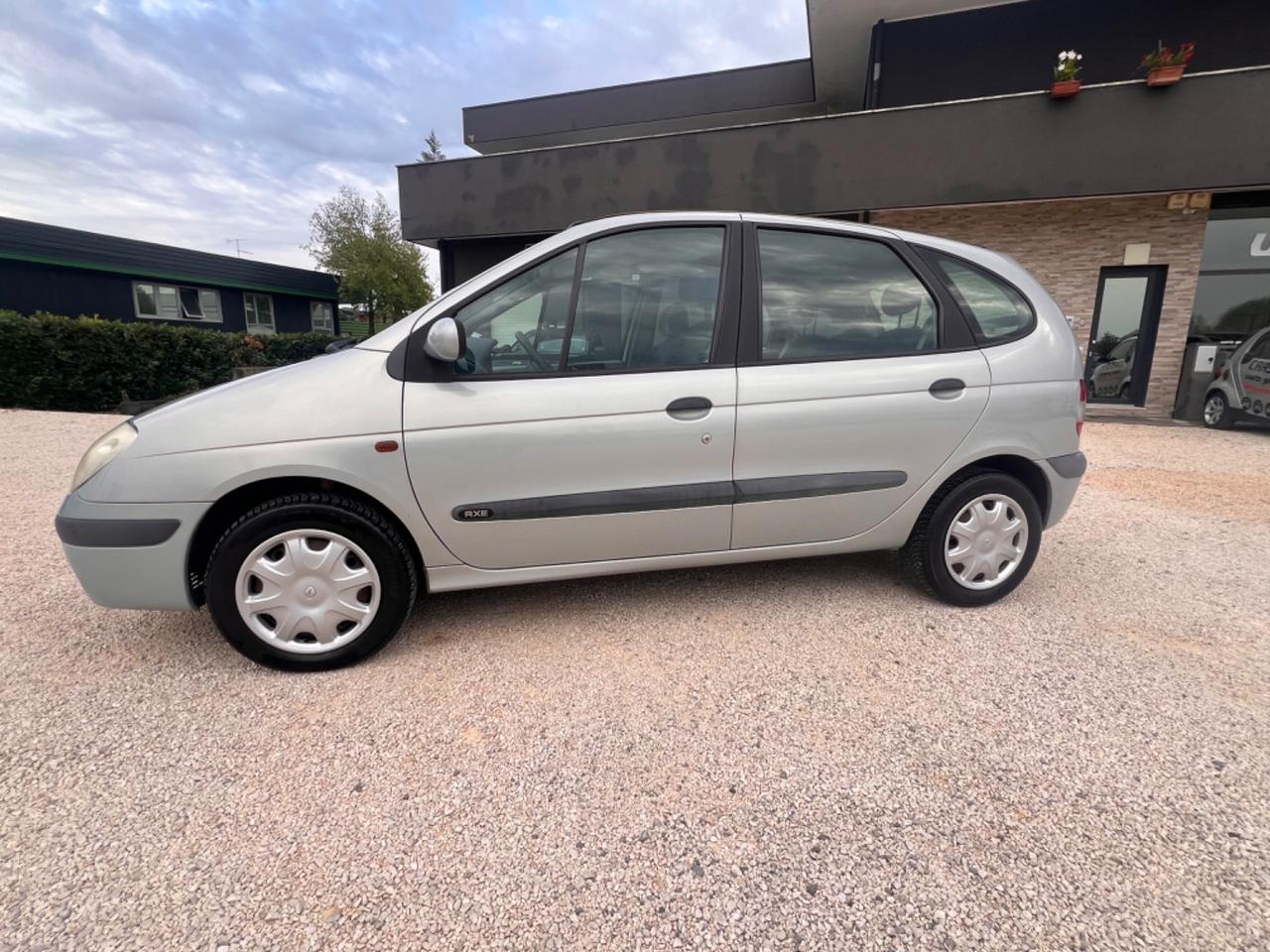 Renault Megane Mégane Scénic 1.6 16V cat RXE