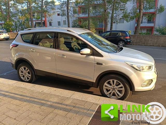 FORD Kuga 1.5 TDCI 120 CV S&S 2WD Powershift Business