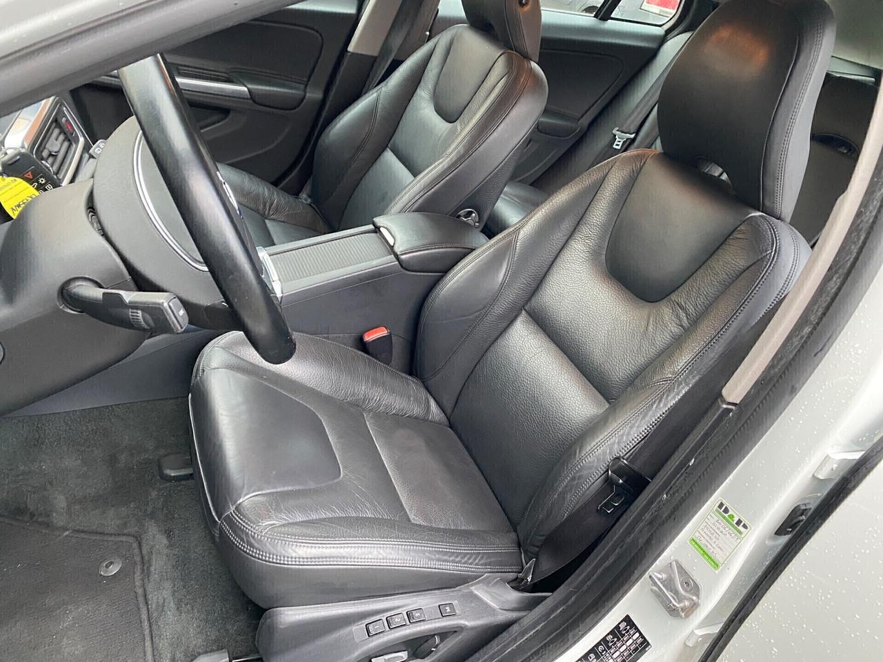 Volvo V60 D6 AWD Geartronic Plug-In -Gancio -Unico Proprietario