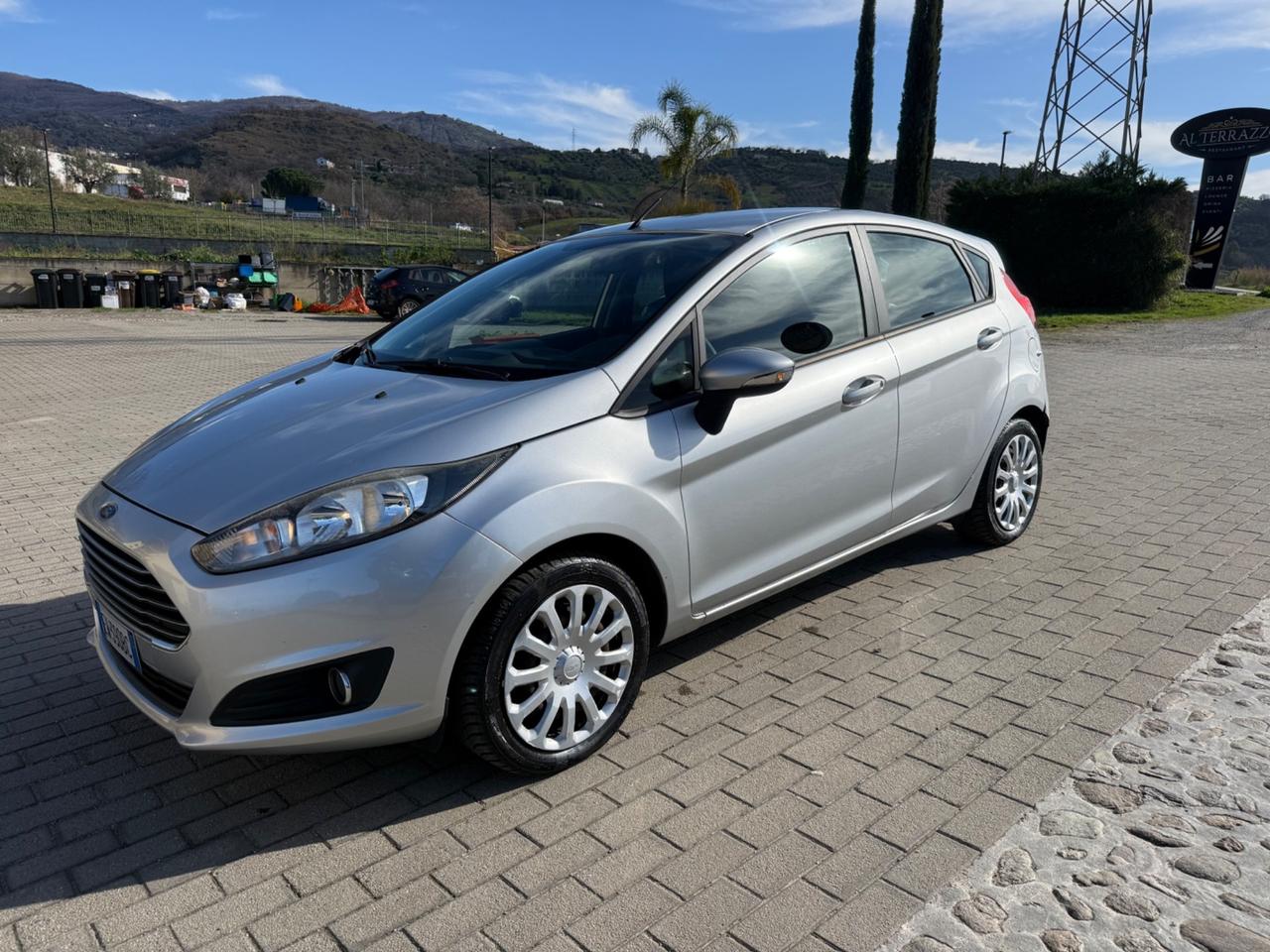 Ford Fiesta 1.5 TDCi 75CV 5 porte Titanium