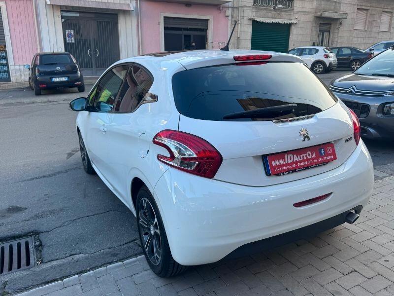 Peugeot 208 1.4 HDi 68 CV 3 porte Allure