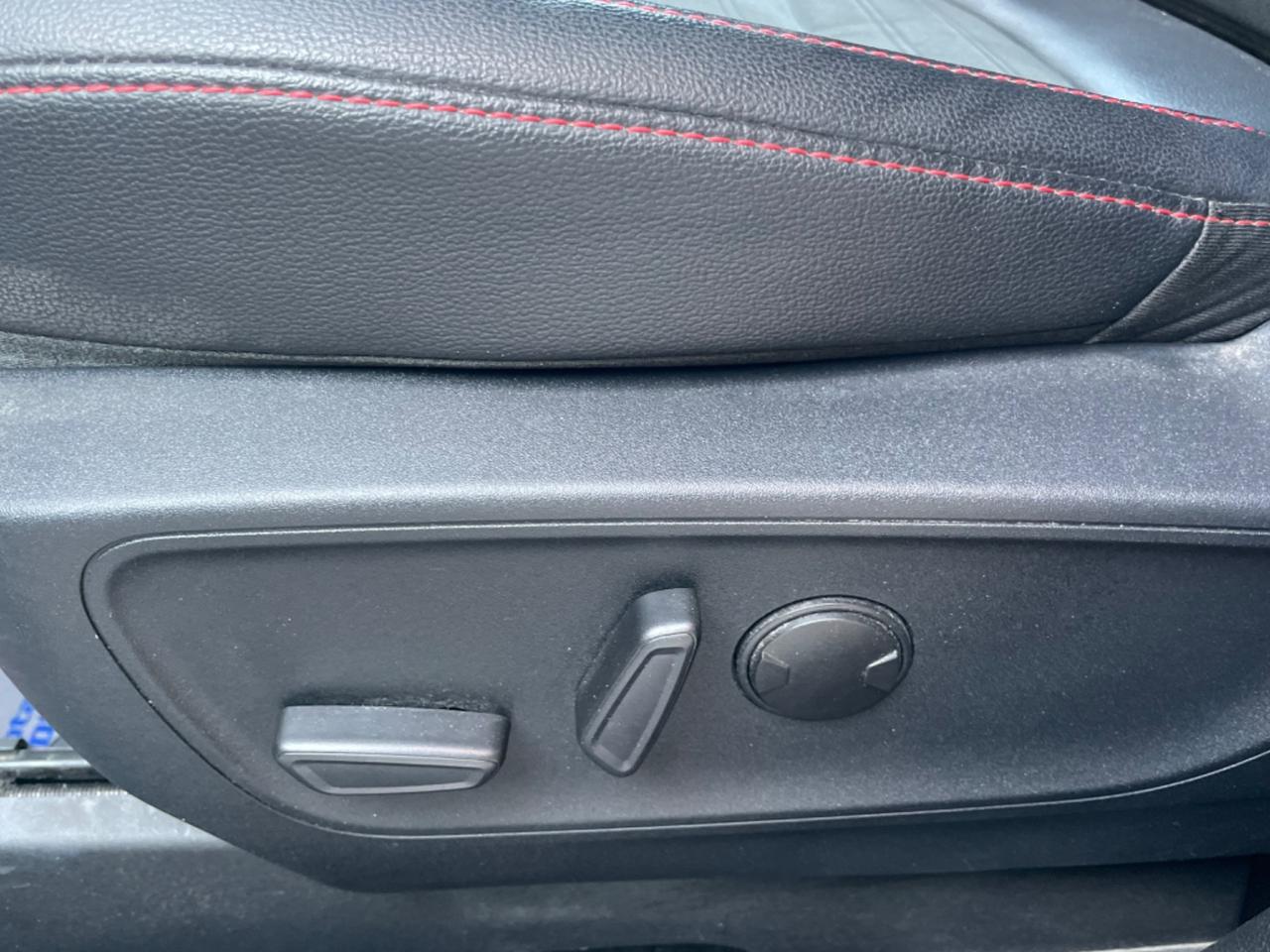 Ford Kuga 1.5 EcoBlue 120 CV aut. 2WD St-Line TETTO NAVY LED 20