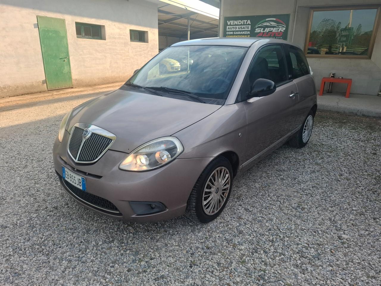 Lancia Ypsilon 1.2 69 CV Elle