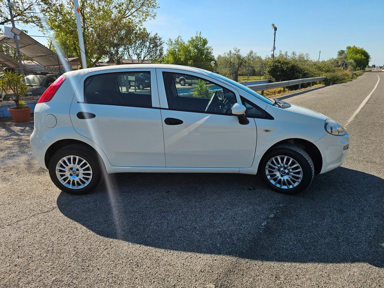 Fiat Punto 1.4 8V 5 porte Natural Power Street