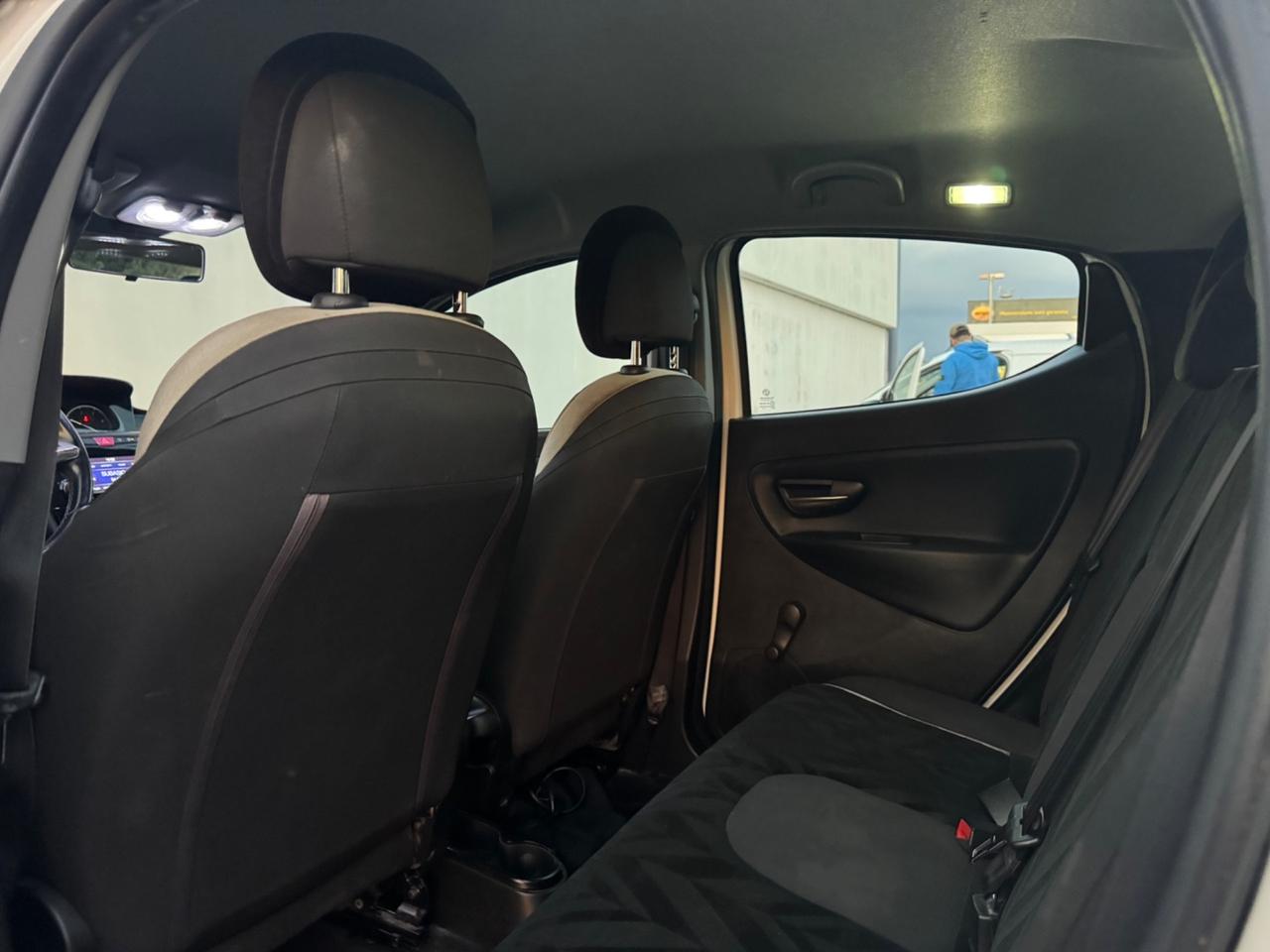 Lancia Ypsilon 1.3 MJT 16V 95 CV 5 porte S&S Gold