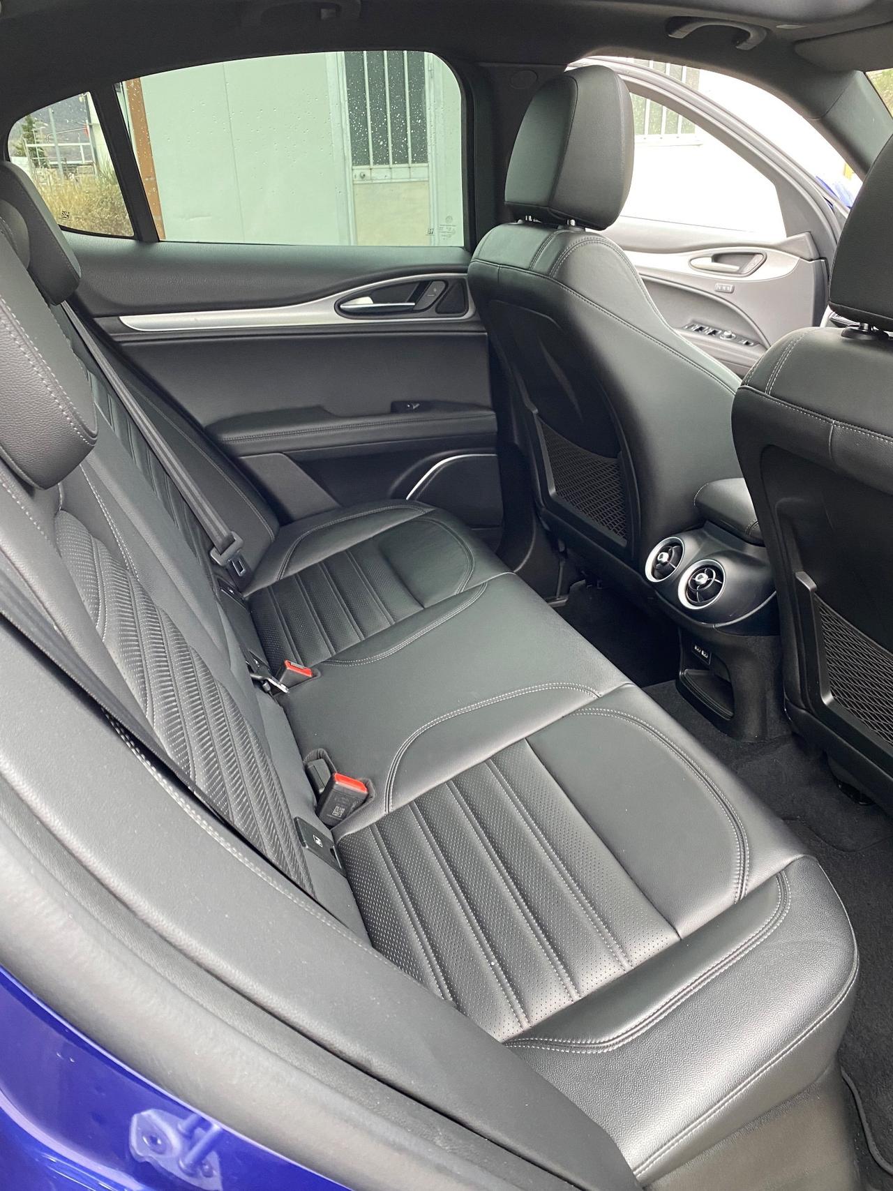 Alfa Romeo Stelvio 2.2 Turbodiesel 210 CV AT8 Q4 Veloce