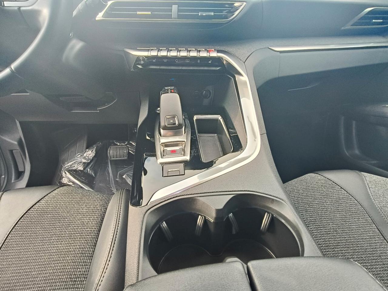 Peugeot 3008 BlueHDi 130 S&S EAT8 Allure