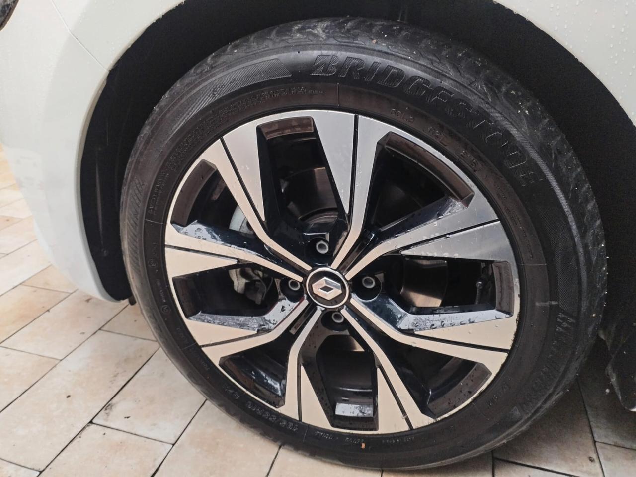 Renault Clio Full Hybrid E-Tech 140 CV 5 porte Intens