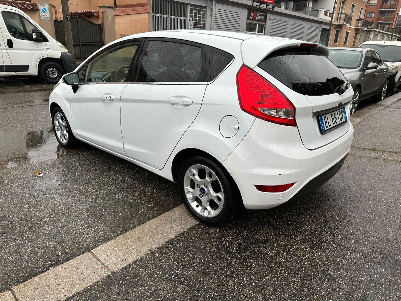 Ford Fiesta 1.4 96CV aut. 5 porte Titanium